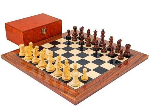 Ensemble "Supreme" Echiquier en Bois de Rose, Jeu d'Echecs en Bois de Rose et de Buis & Coffret de Rangement en Placage de Racine